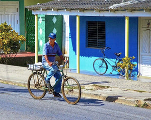Victoria Herring: "Man & Bike, Vinales, Cuba"